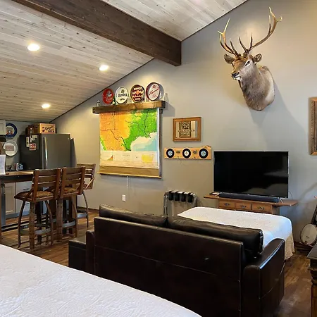 Fort Williamson Glacier Vacation Rentals